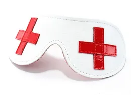 Maska od prave bele kože sa crvenim lakovima