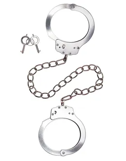 Metalni okovi na nogama