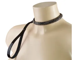 Spektakularna svetlucava ogrlica sa povodcem glamur