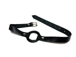 Crni geg prsten na kožnim trakama