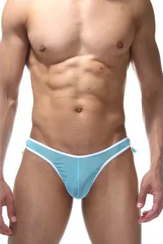 Plave gaćice sa resama na zadnjici