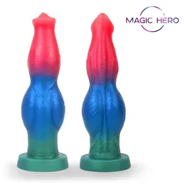 Obojeni fantazijski vibrator sa povratnim pokretima i rotacijom .