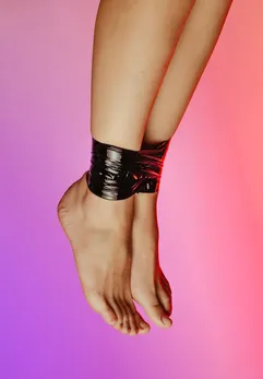 Vanilla Okitocin crna traka za vezivanje