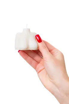 Sveća Pecado BDSM ženska silueta, bela, gr. 49