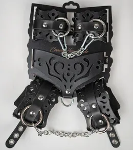 Crni ažurni kožni set fixacija