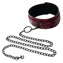 Ogrlica od materijala sa D efektom