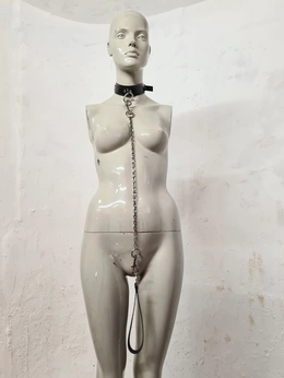 Ogrlica sa povodcem (crna koža)