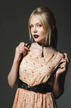 Ženska kožna portupea sa širokim pojasom