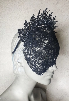 Crna maska od čipke