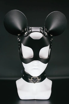 Mačja Maska od kože