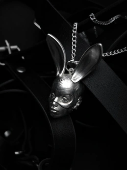 Privezak maska zeka za igranje uloga