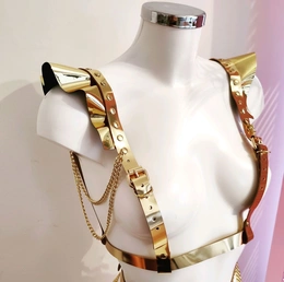 Portupea krila sa lancima zlatna od prave kože za kinki fotografije