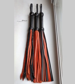 Set: dva floggera i mačka (afrikanka)