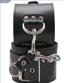 BDSM lisice od kože na krznu (Šifra: r29)