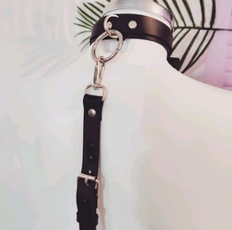 Okovratnik i lisice, kožne, sa poklon za montažu na 14. februar ženi