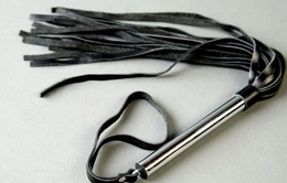 Pletenica BDSM flogger od kože (Šifra: p196)