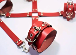 X-lisice krst boje u asortimanu. Prirodna koža