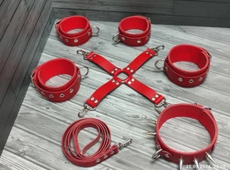 Komplet za fixiranje od prave kože (BDSM)