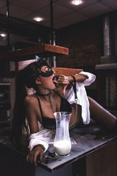 Ogrlica od čokera sa povodcem