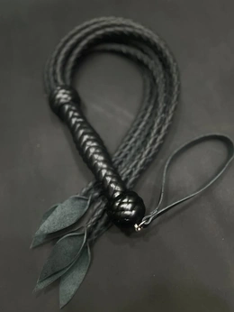 Pletenica: bdsm mačka