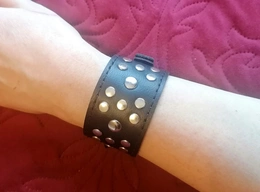 Lisice: BDSM narukvice-pulsi kožnedominacije