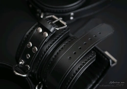 Komplet za naručivanje i ponoge BDSM