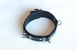 Okovratnik koža sa tri prstena