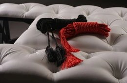 BDSM instalacija Dabl Bэnč / BDSM-nameštaj