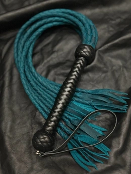 Pletenica: mačka bdsm Ludi Konj