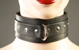 BDSM set tvrd (ogrlica, ponoji, narukvice)