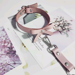 Čoker sa mašnom sa prstenom sa povodcem lanac ružičasta ogrlica bdsm koža