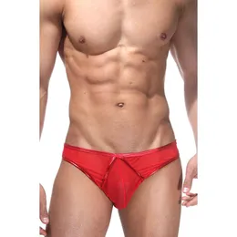 Slipovi su crveni sa okrajkom