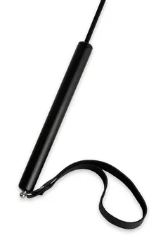 Stack je dugačak sa pravougaonim crnim vrhom