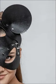 Maska miš sa šiljcima