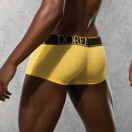 Žuti boxeri sa natpisom DOREANSE