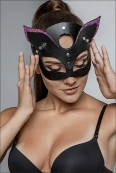 Maska Mačkica c roze toxičan pozlata na dohvat ušek