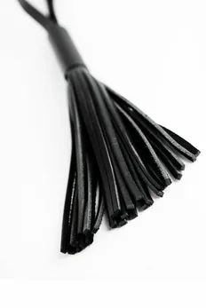 Privezak za ključeve od crne kože sa crnom drškom - 18 cm.