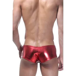 Crveni sjajni hipsi su muški