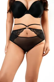 Crne gaćice veličine kraljice