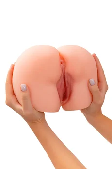 Masturbator je realan u obliku Guze, sa 2 ljubavna ulaza, TRE, telesni, 3,1 kg (u beloj kutiji
