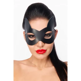 Maska sa ušima, Crna