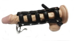 Mlaznica pojas vernosti sa prstenom Crna