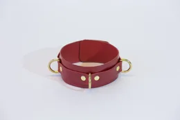 Ogrica Strast. Crvena