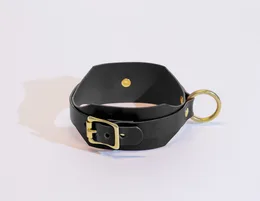 O-obrazni Čoker. Crno