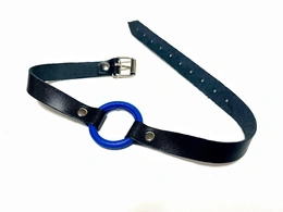 Kožna gega sa plavim prstenom