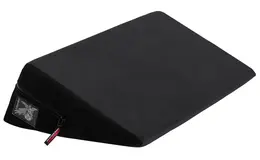 Liberator Wedge crni ergonomski jastuk za pozicioniranje 61x35.5x18 cm