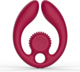 SVibe GIZI Duo Burgundy dupli intimni masažer za parove sa daljinskim upravljačem