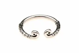XR Brands Stainless Steel Pressure Ring Silver - Ergonomic Metal Design