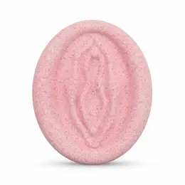 Love to Love šumeća kugla za kupanje sa mirisom ruže u obliku ženskog tela 90g