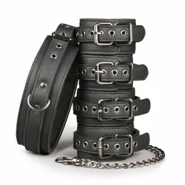 EasyToys Bondage set - Podesivi komplet ogrlice i lisica od veštačke kože
